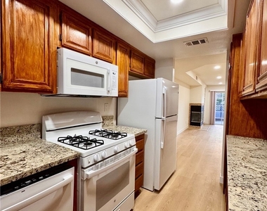 8224 Mondavi Place - Photo Thumbnail 6
