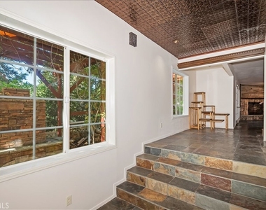 495 Zuger Court - Photo Thumbnail 33
