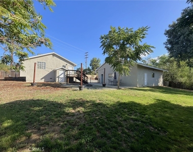 31967 Yucaipa Boulevard - Photo Thumbnail 23