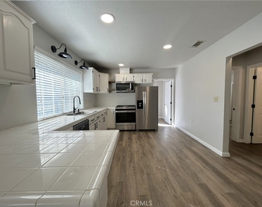 31967 Yucaipa Boulevard - Photo Thumbnail 13
