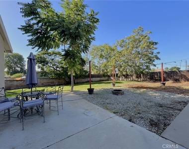 31967 Yucaipa Boulevard - Photo Thumbnail 22