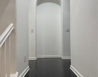4445 Owens - Photo Thumbnail 5