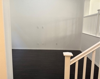 4445 Owens - Photo Thumbnail 3