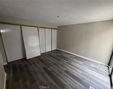 11280 San Mateo - Photo Thumbnail 3