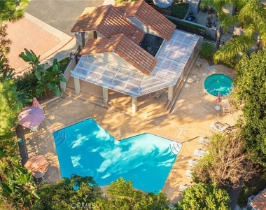 8167 Vineyard Avenue - Photo Thumbnail 20