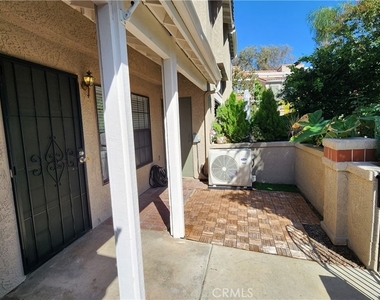 8167 Vineyard Avenue - Photo Thumbnail 2