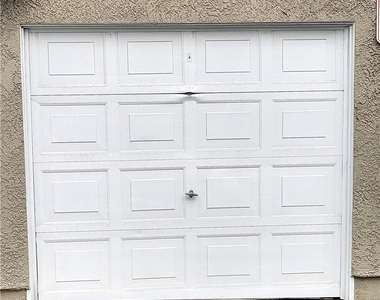 8167 Vineyard Avenue - Photo Thumbnail 18
