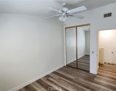 8167 Vineyard Avenue - Photo Thumbnail 15