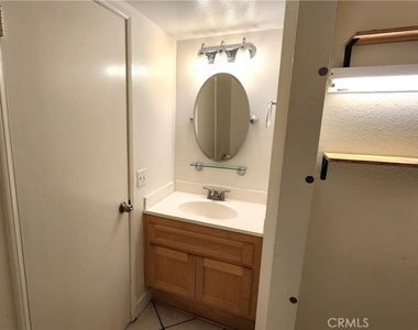 8167 Vineyard Avenue - Photo Thumbnail 8