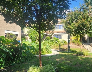 8167 Vineyard Avenue - Photo Thumbnail 21