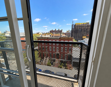 980 Kent Avenue - Photo Thumbnail 5