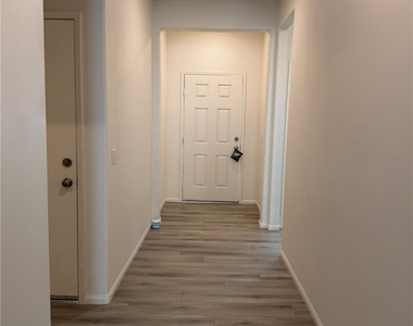 11516 Juliana - Photo Thumbnail 17