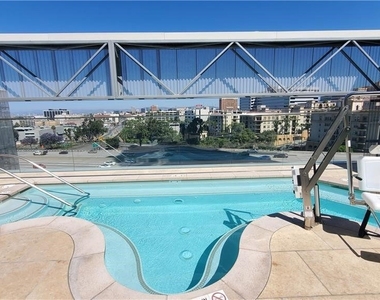 877 Francisco Street - Photo Thumbnail 10