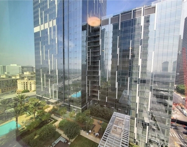 877 Francisco Street - Photo Thumbnail 7