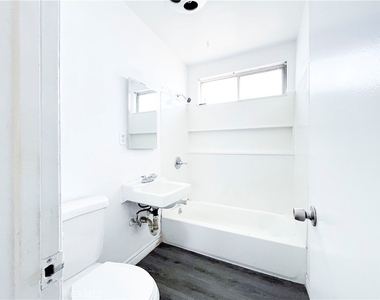 559 W Alpine St - Photo Thumbnail 6