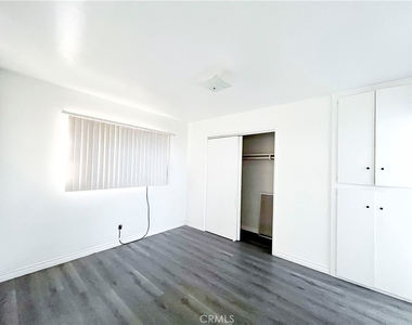 559 W Alpine St - Photo Thumbnail 10