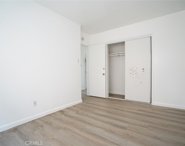 555 W Alpine St - Photo Thumbnail 8