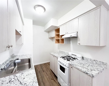 525 W Alpine St - Photo Thumbnail 3