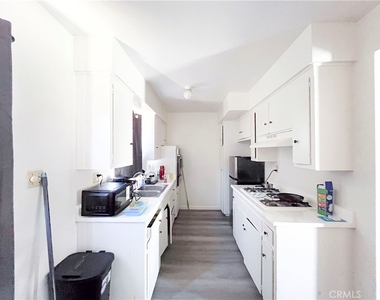 559 W Alpine St - Photo Thumbnail 4