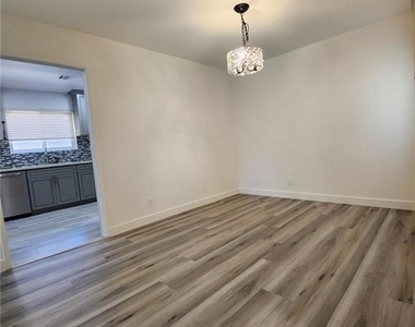 2300 El Rancho Vista - Photo Thumbnail 6