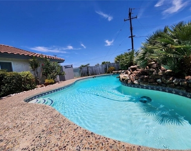 2300 El Rancho Vista - Photo Thumbnail 20