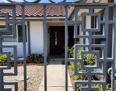 2300 El Rancho Vista - Photo Thumbnail 1