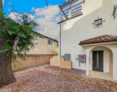 306 San Marcos - Photo Thumbnail 9
