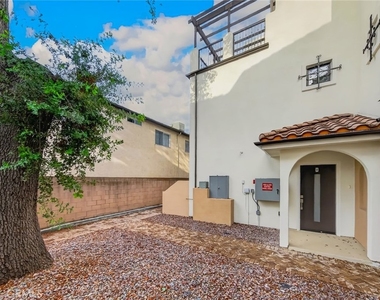 306 San Marcos - Photo Thumbnail 10
