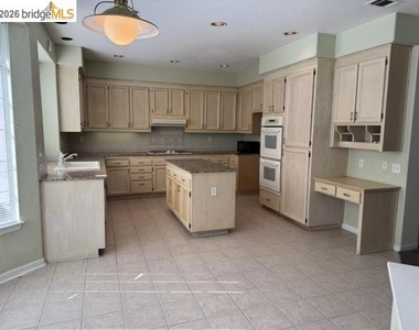 4728 Hunter Peak Ct - Photo Thumbnail 1