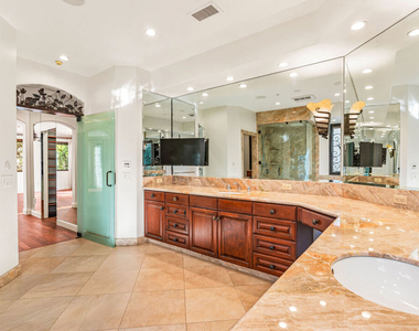 10445 Amberwood Lane - Photo Thumbnail 35