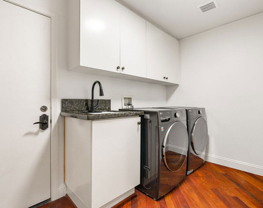 10445 Amberwood Lane - Photo Thumbnail 21