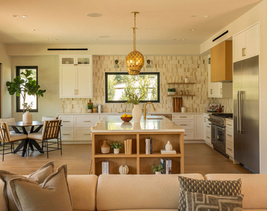 12427 Cumpston Street - Photo Thumbnail 7