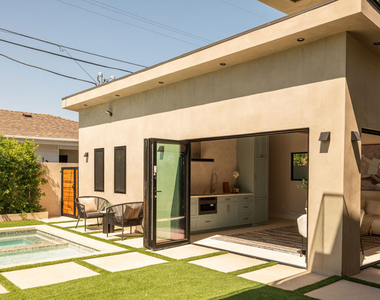 12427 Cumpston Street - Photo Thumbnail 23