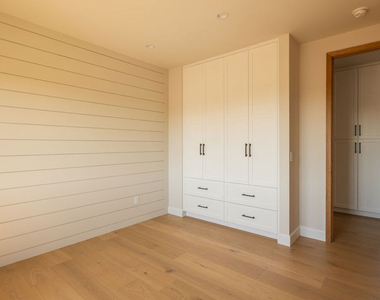 12427 Cumpston Street - Photo Thumbnail 36