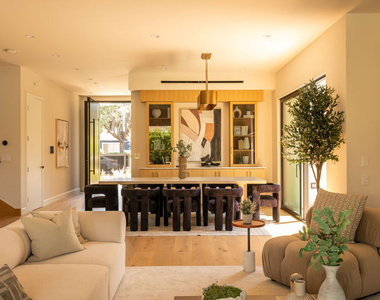 12427 Cumpston Street - Photo Thumbnail 9