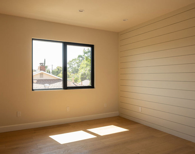12427 Cumpston Street - Photo Thumbnail 39