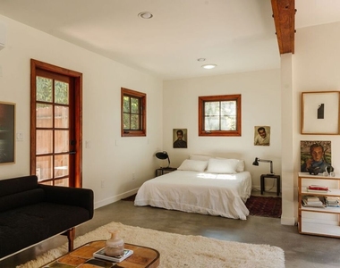 2332 Nella Vista Avenue - Photo Thumbnail 33