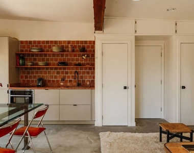 2332 Nella Vista Avenue - Photo Thumbnail 36