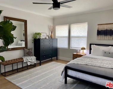 3796 Olmsted Avenue - Photo Thumbnail 13