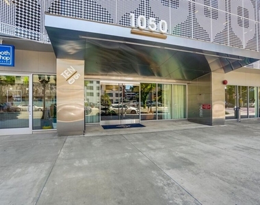 1050 S Grand Avenue - Photo Thumbnail 45