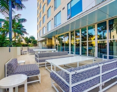 1050 S Grand Avenue - Photo Thumbnail 37