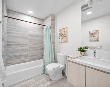 1050 S Grand Avenue - Photo Thumbnail 22