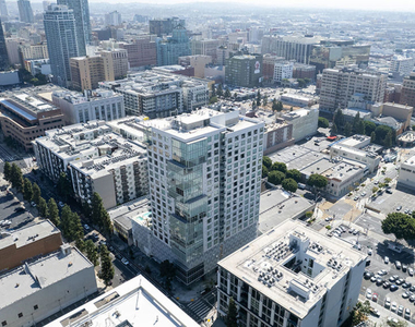 1050 S Grand Avenue - Photo Thumbnail 47