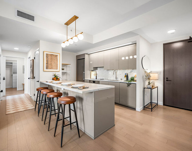 1050 S Grand Avenue - Photo Thumbnail 12