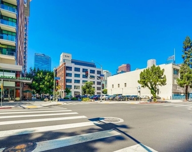 1050 S Grand Avenue - Photo Thumbnail 50