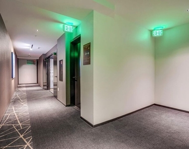 1050 S Grand Avenue - Photo Thumbnail 32