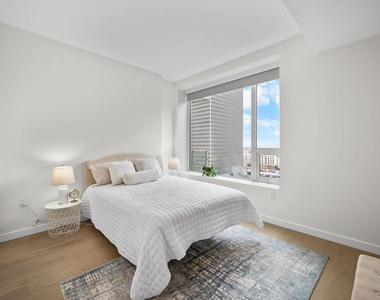 1050 S Grand Avenue - Photo Thumbnail 19