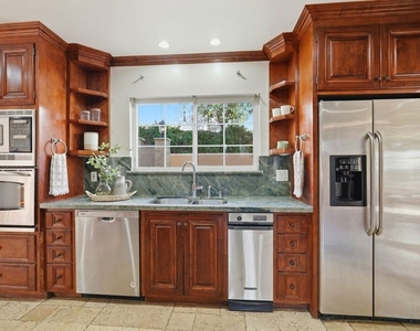 5356 Waldo Place - Photo Thumbnail 19