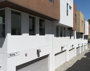 2213 Selig Drive - Photo Thumbnail 2