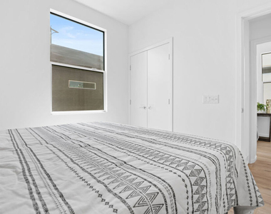 2213 Selig Drive - Photo Thumbnail 15